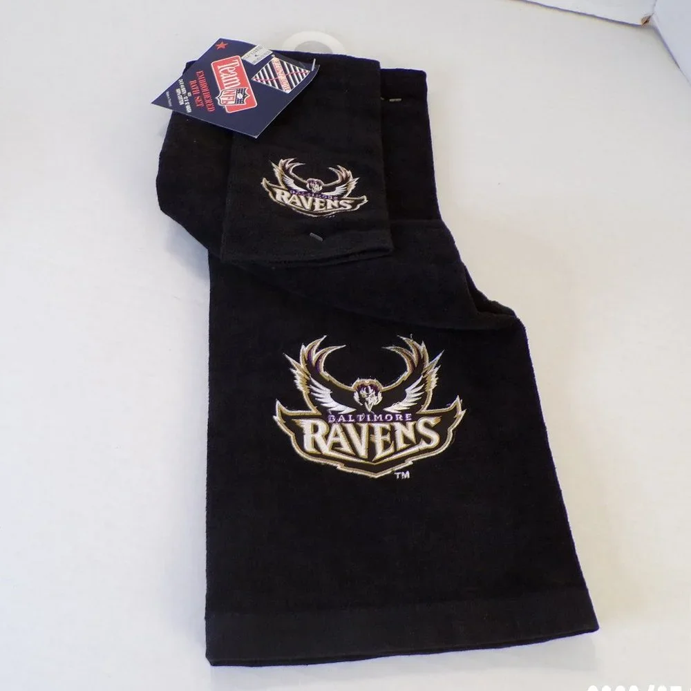 VINTAGE FIRST ROW NFL TEAM BALTIMORE RAVENS (2) PIECE EMBROIDERED BATH TOWEL SET